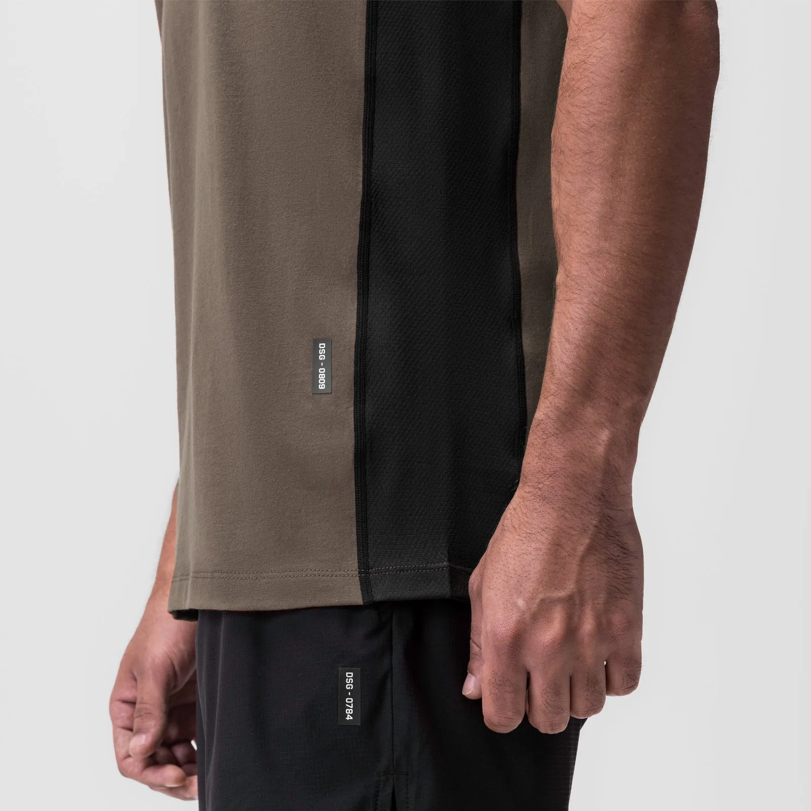 EnergyReturning Midsole combat exercise 0809. Supima? Mesh Panel Training Singlet?- Deep Taupe