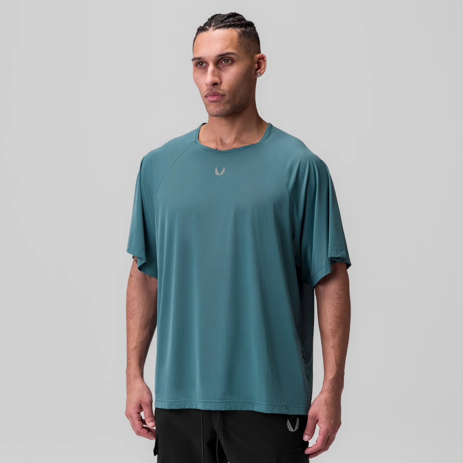 1089. Ice-Skin? Oversized Tee - Storm Classic Style