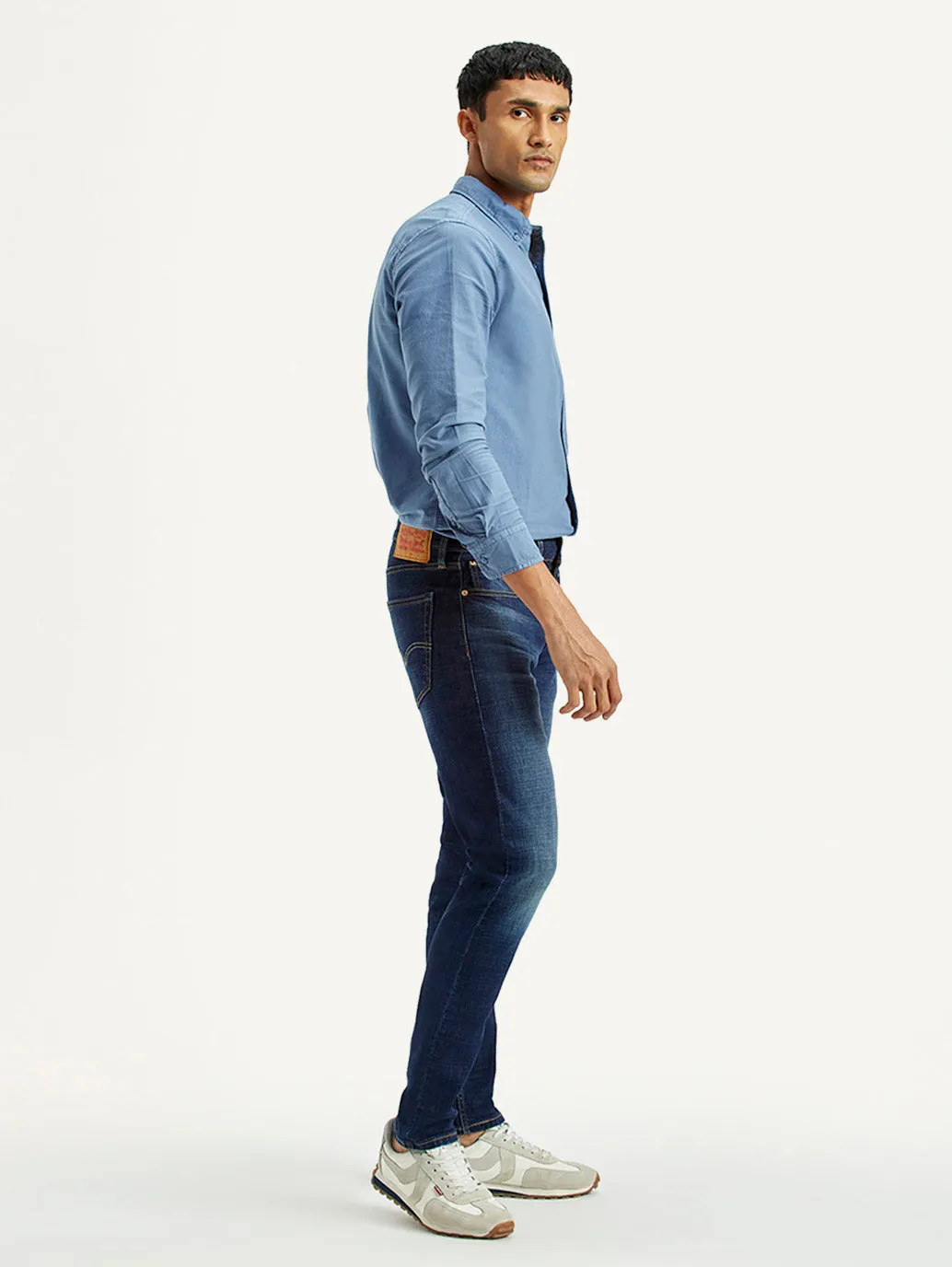 Men's 512 Dark Indigo Slim Tapered Fit Mid Rise Jeans Spring Mood Elegant City Walk Selvedge Detailing