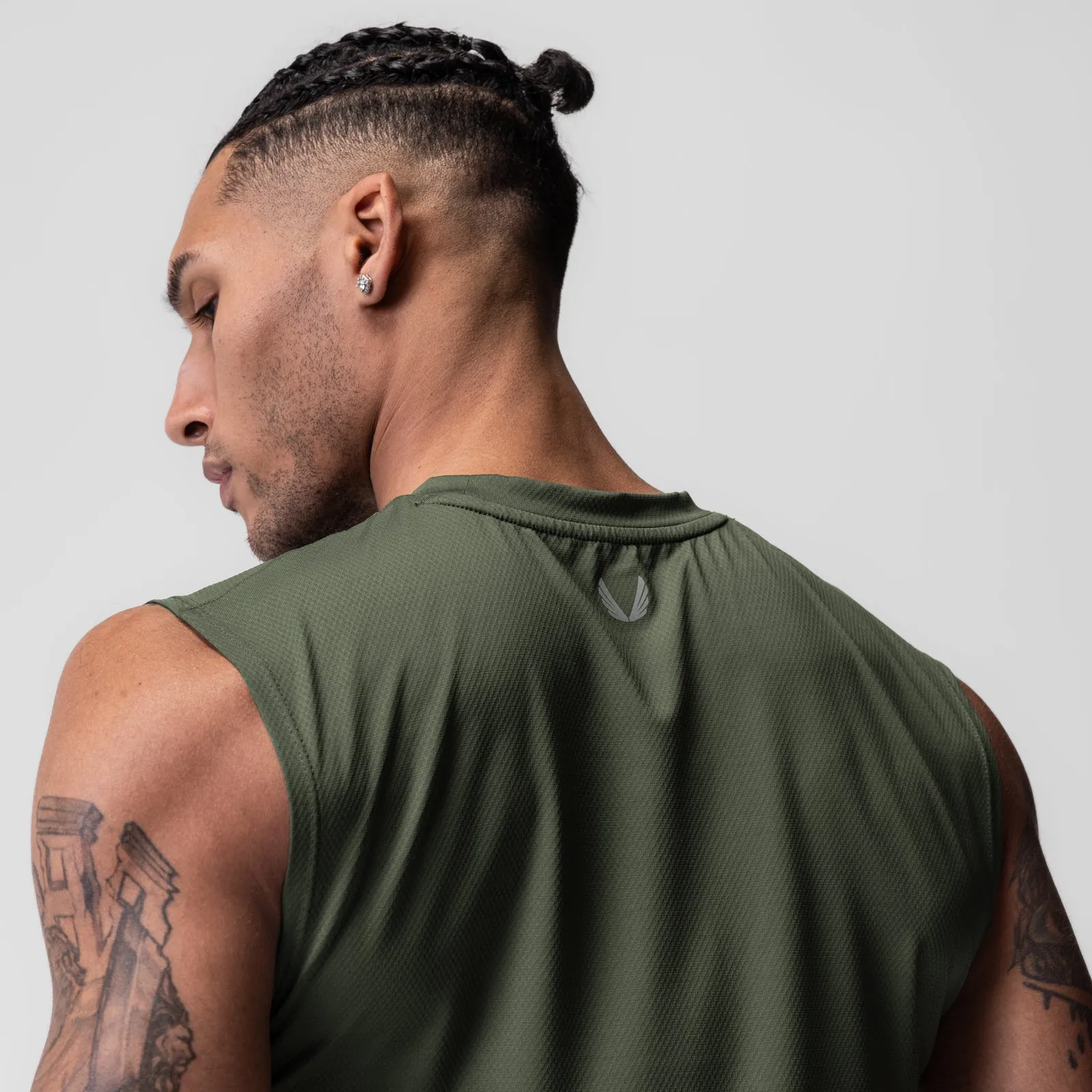 Corrosion resistant 0757. AeroSilver? Cutoff Tank - Olive