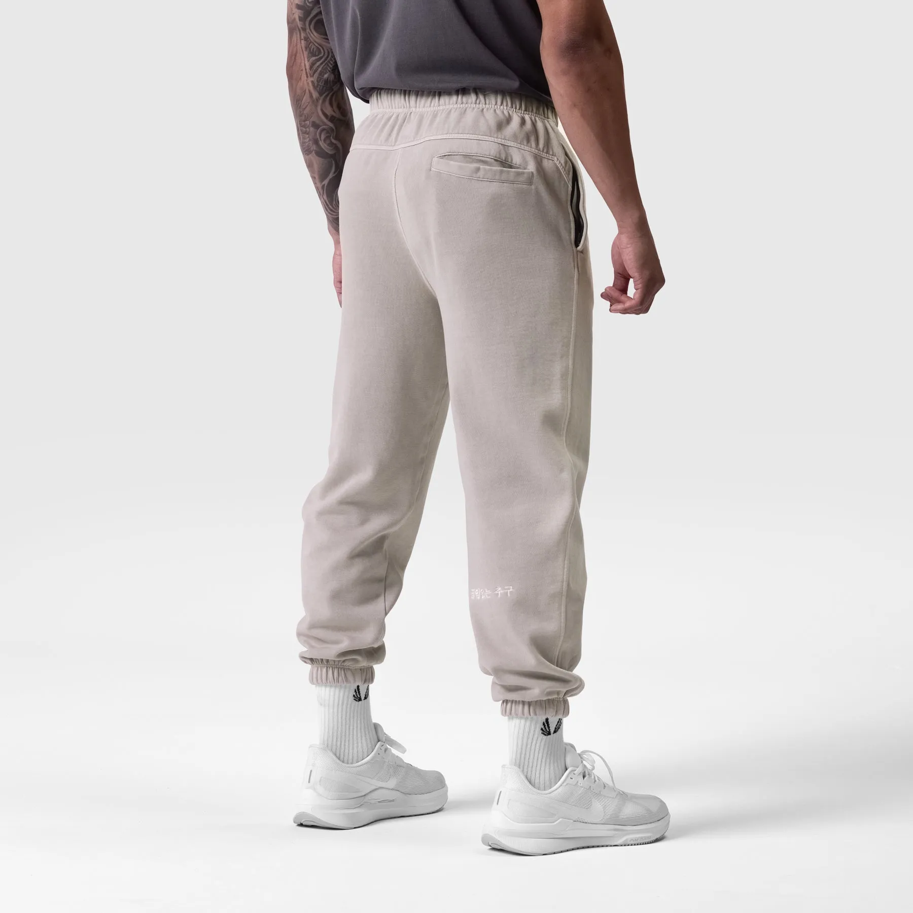AntiPilling Stable Shape 0922. Tech Essential? Sweats - Faded Chai