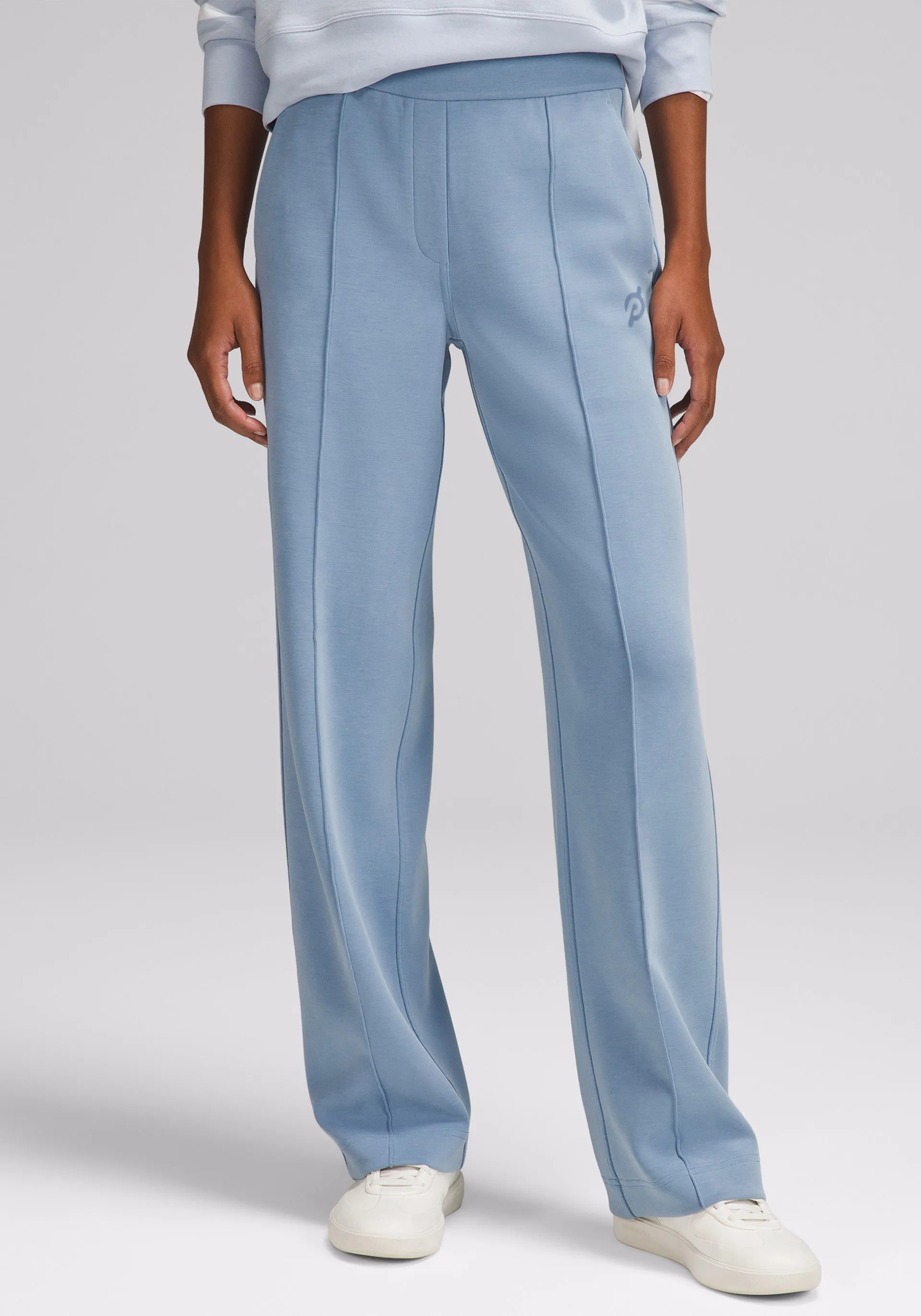 Softstreme Pintuck Mid-Rise Pant | Regular Streetwear vibe Structured fabric