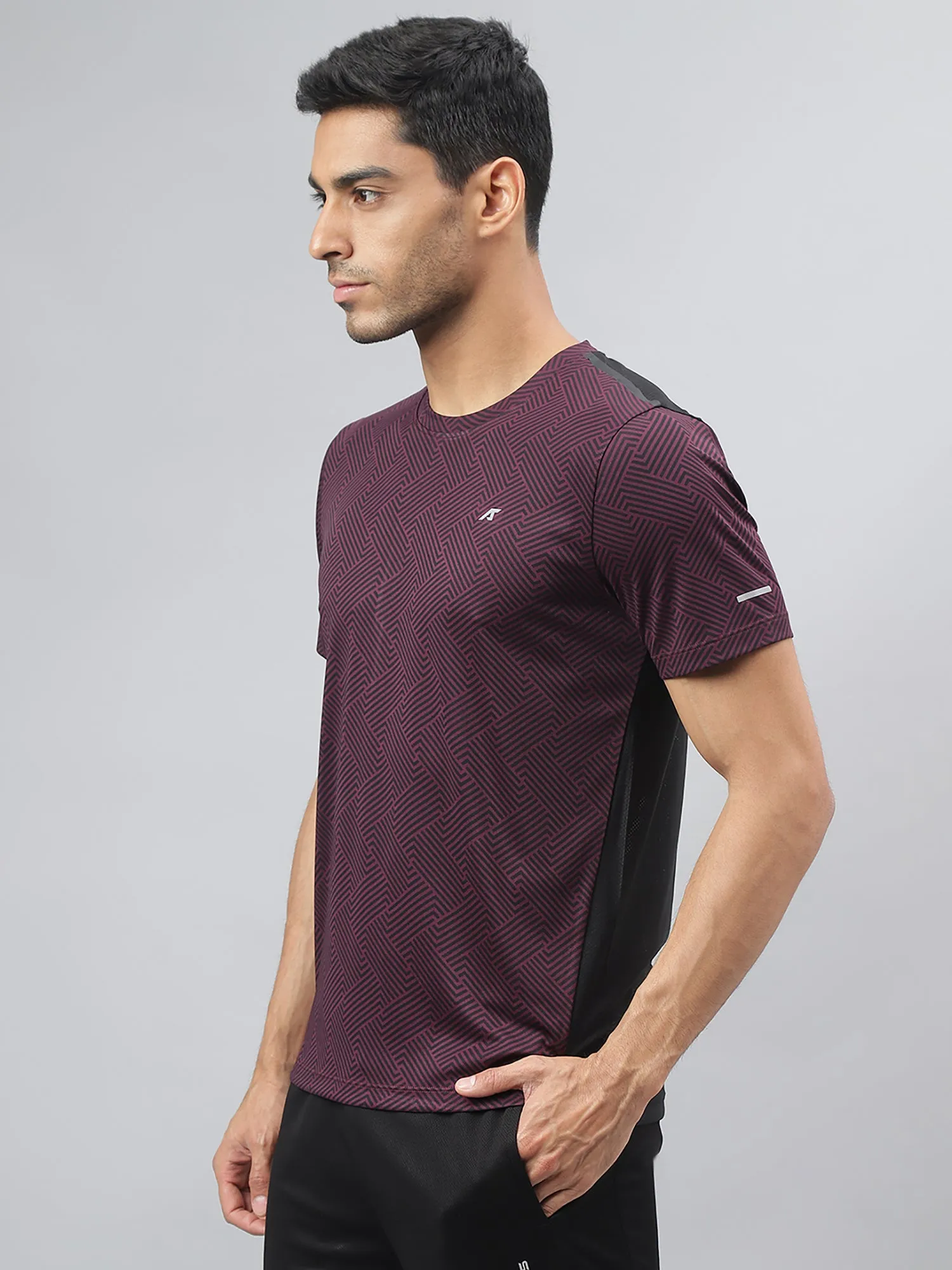 Alcis Men Burgundy Drytech  Anti-Static Slim-Fit Round Neck Running T-Shirt Shape Hug
