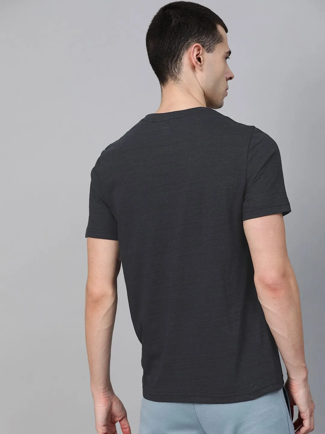 Durable Reinforcements Zipper Closure Alcis Men Black Solid Round Neck Running T-shirt