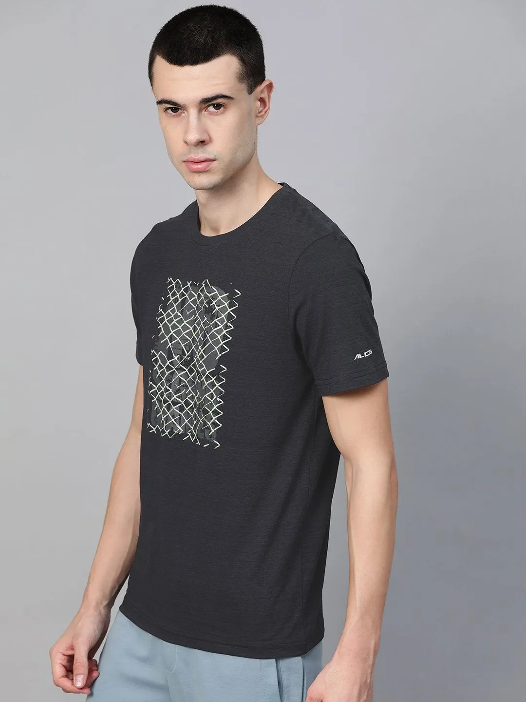 Alcis Men Black Solid Round Neck Running T-shirt Strong Edge