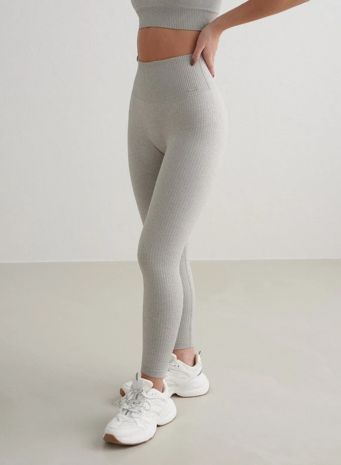 Sweat Resistant Material Soft Texture Grey Melange Ribbed Seamless Petite Tights