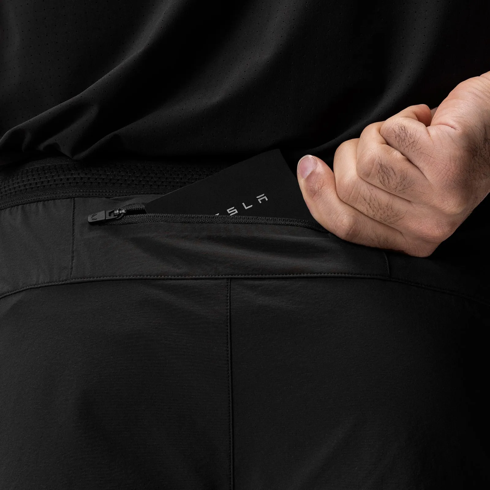 0953. Aerotex? Hybrid Liner Short - Black/Black vest Simple Vibe