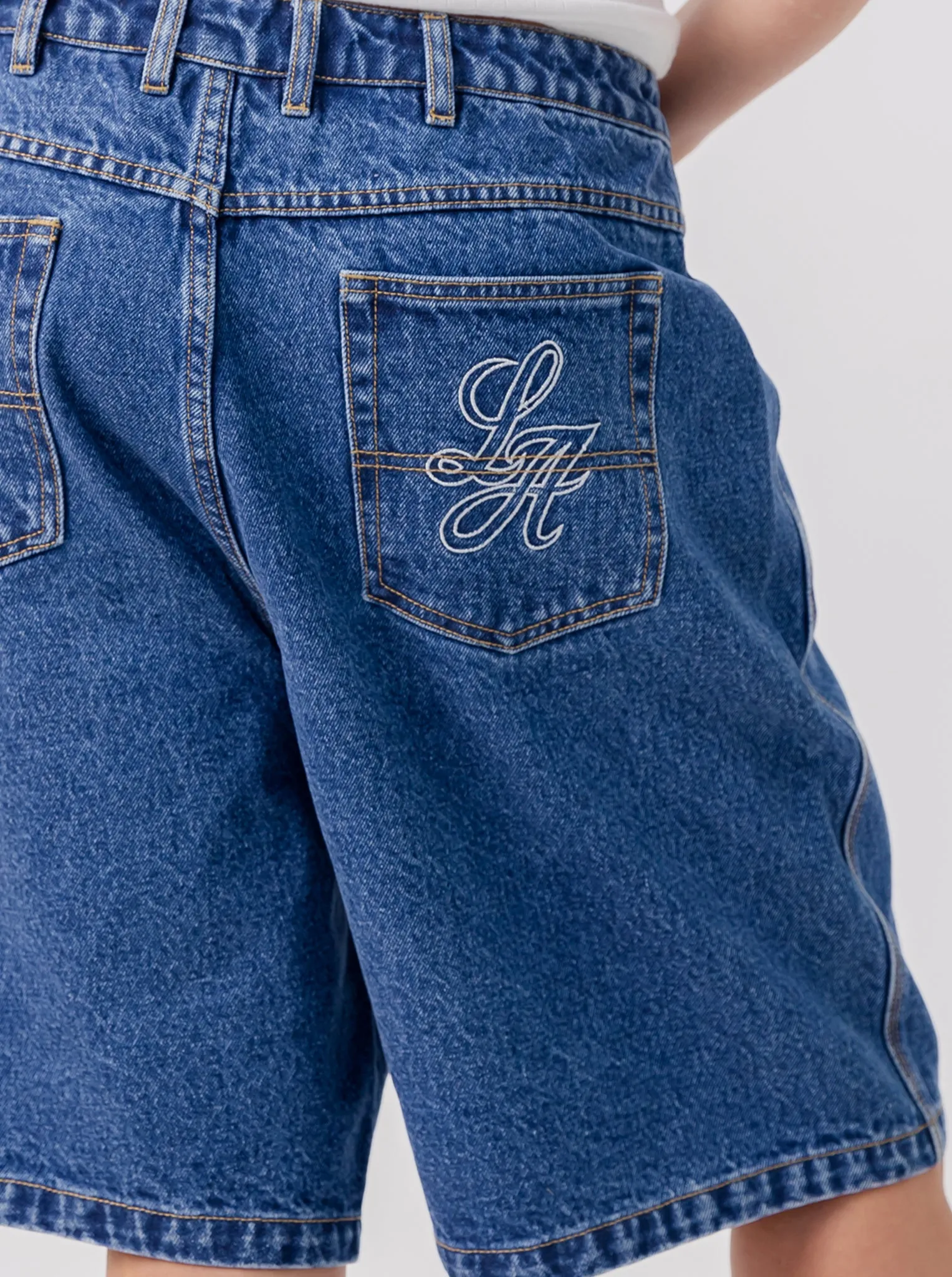 clean look Baggy Denim Shorts