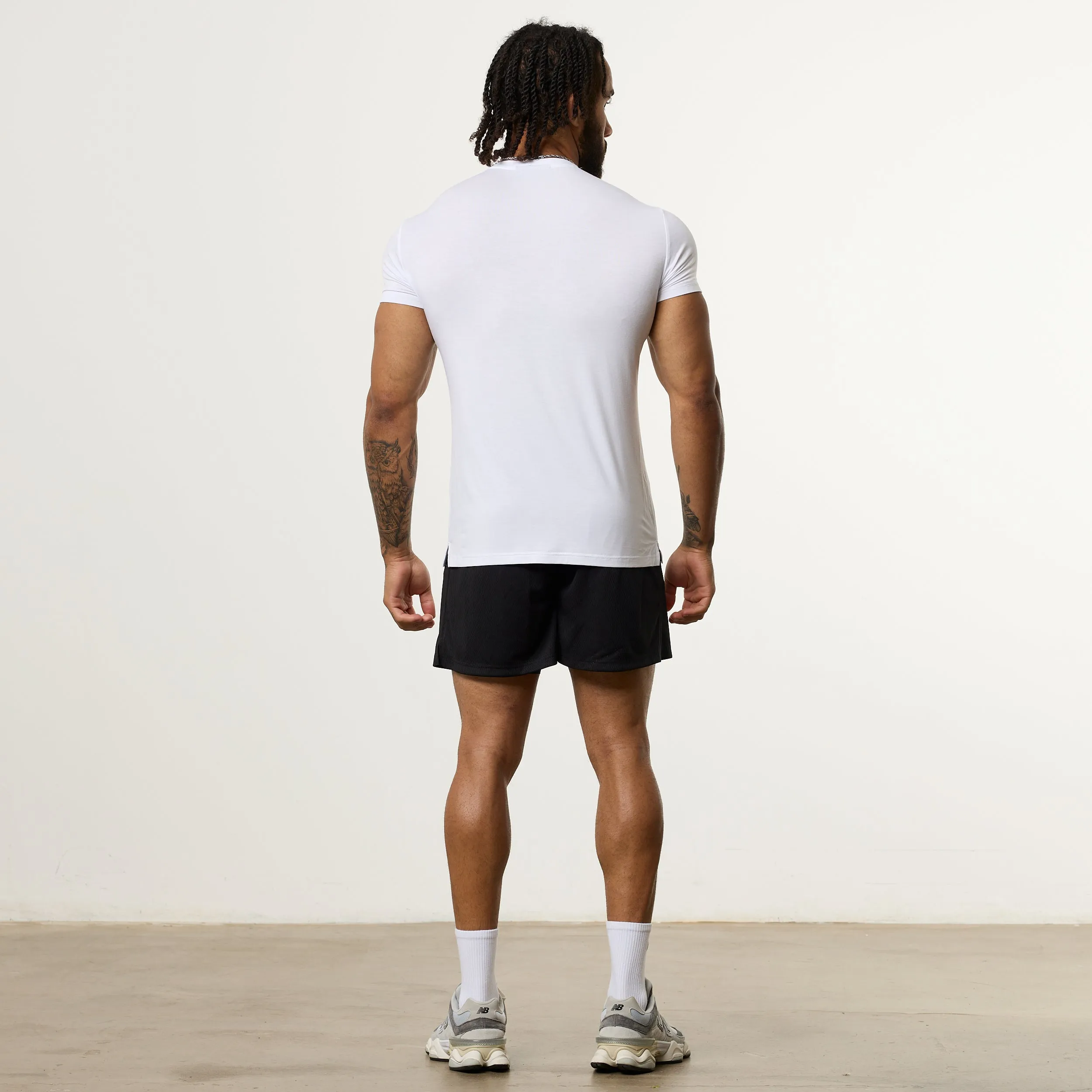 Vanquish Ultra Soft White Slim Fit T Shirt Outdoor Light in demand