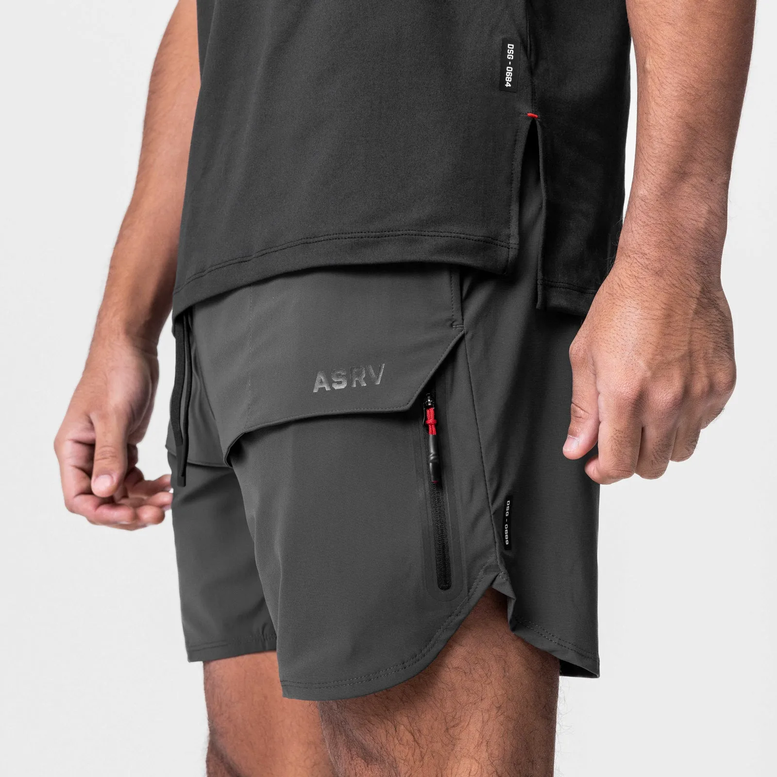 FoldableDesign 0689. Tetra-Lite? 7" Tech Short - Space Grey