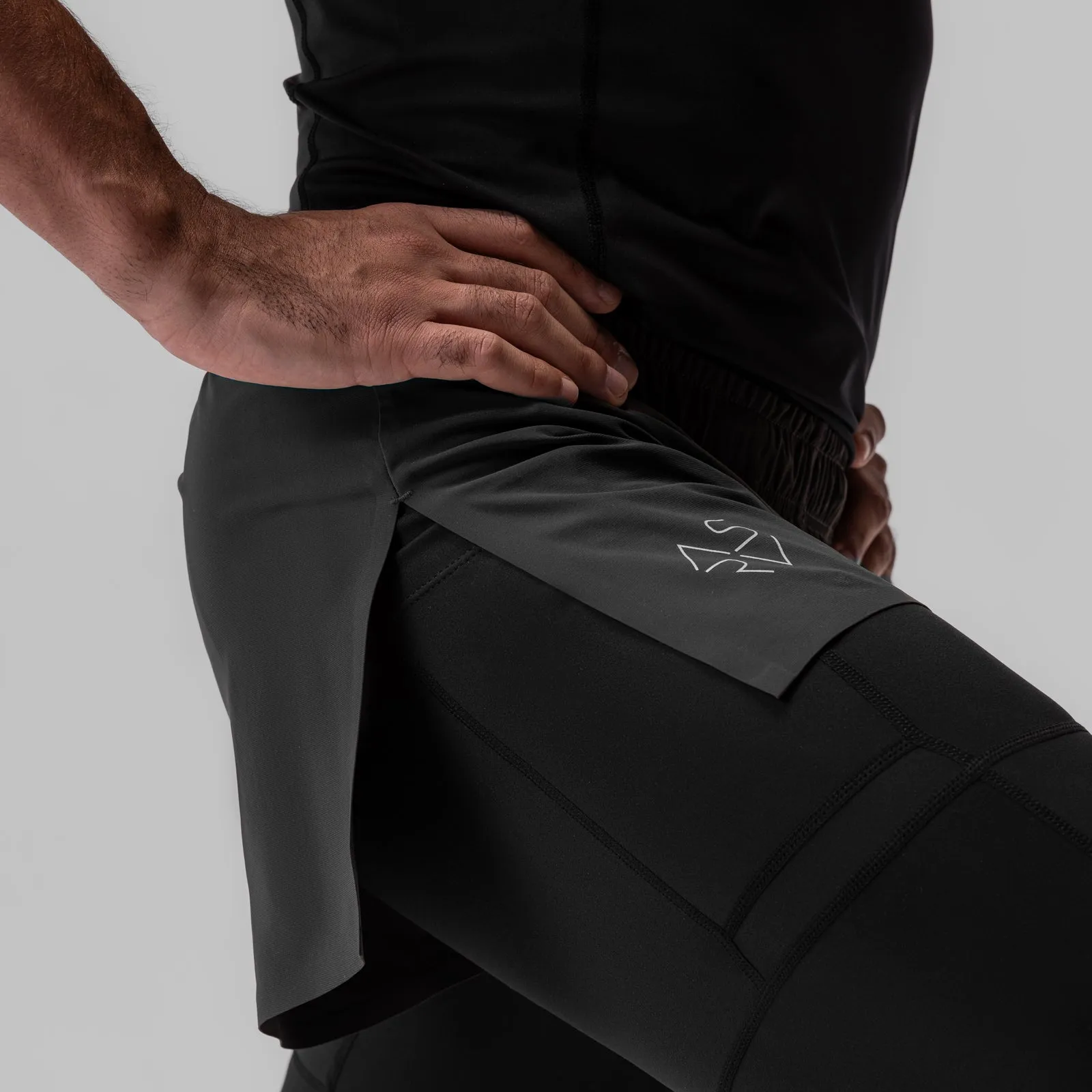 0911. Tetra-Lite? 2-in-1 High Split Legging Short - Space Grey "Cyber"/Black Low Maintenance Fabric retail industry