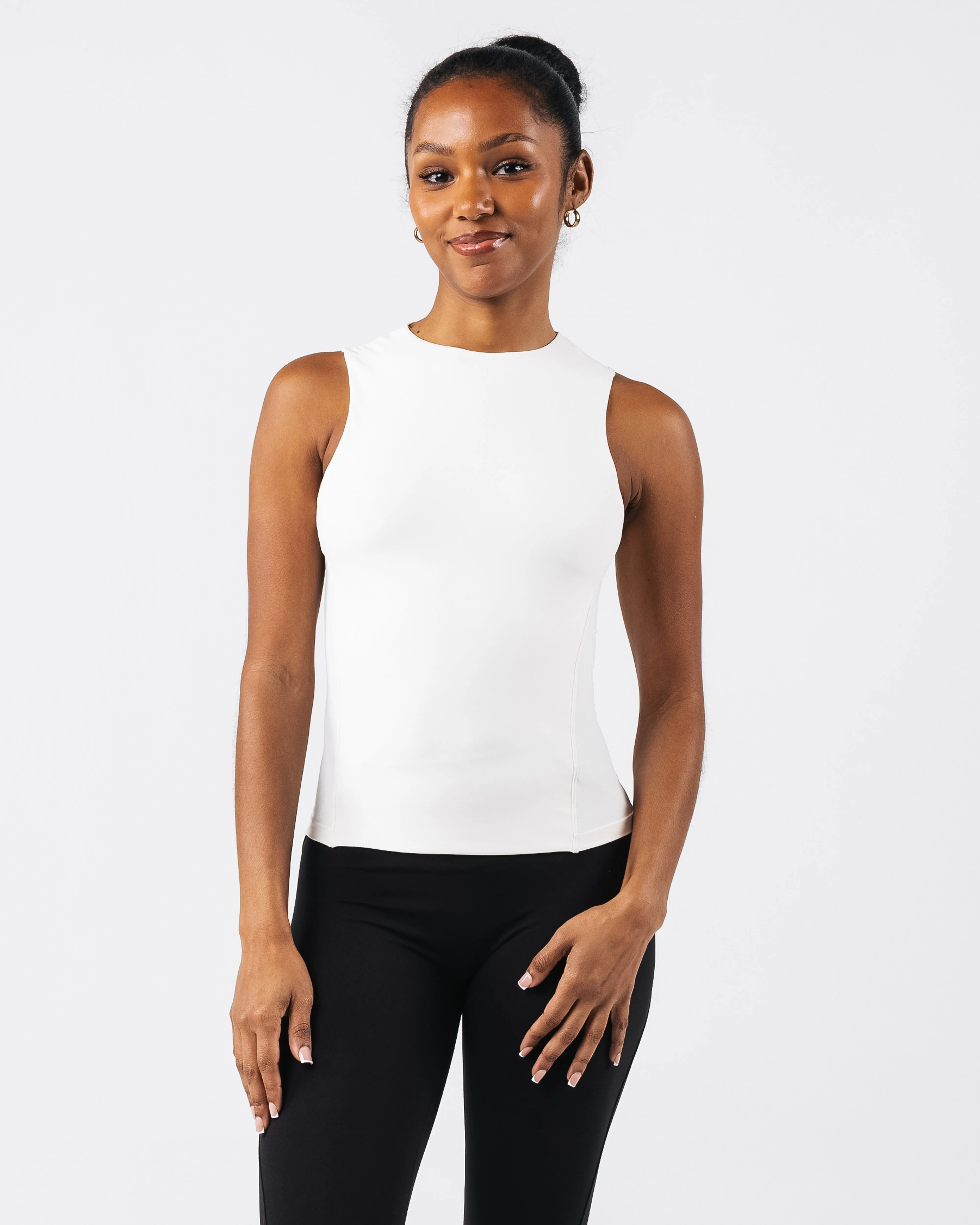Basics Tank - Lace UV protection layer