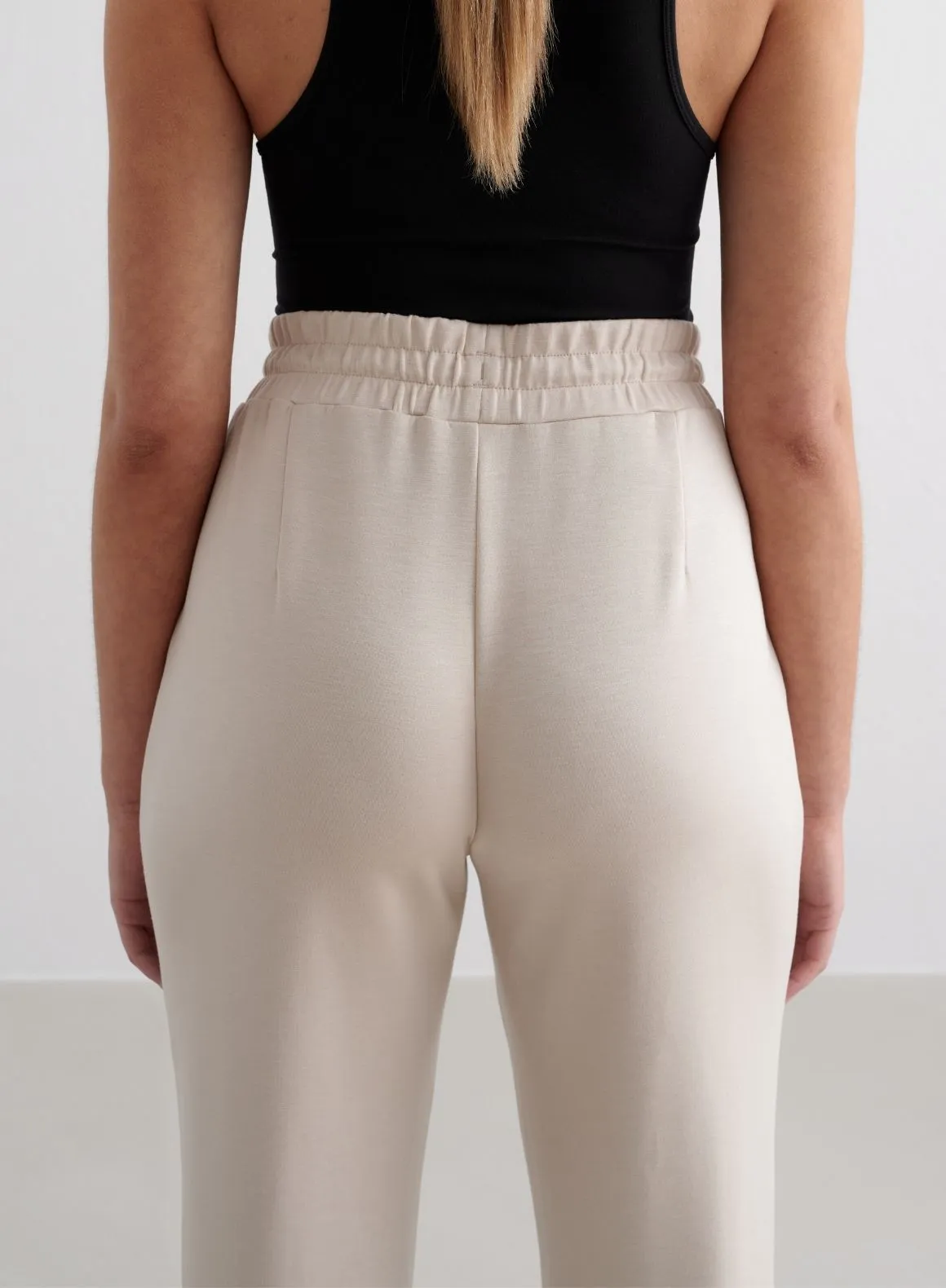 Cropped hem Caf?? Au Lait Comfy Modal Pants