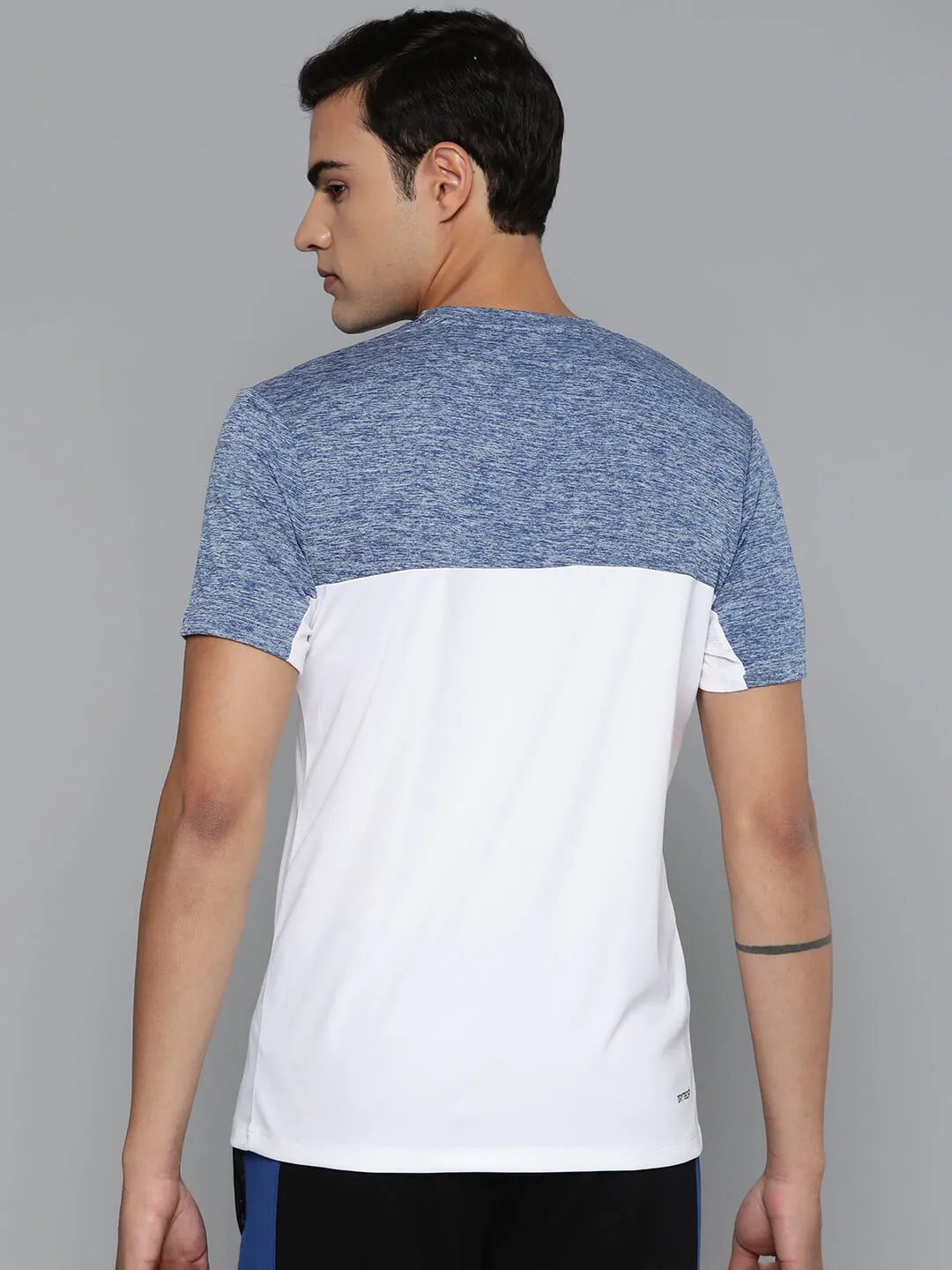 Alcis Men White Blue Colourblocked Dry Tech Slim Fit Sports T-shirt Team Vibe