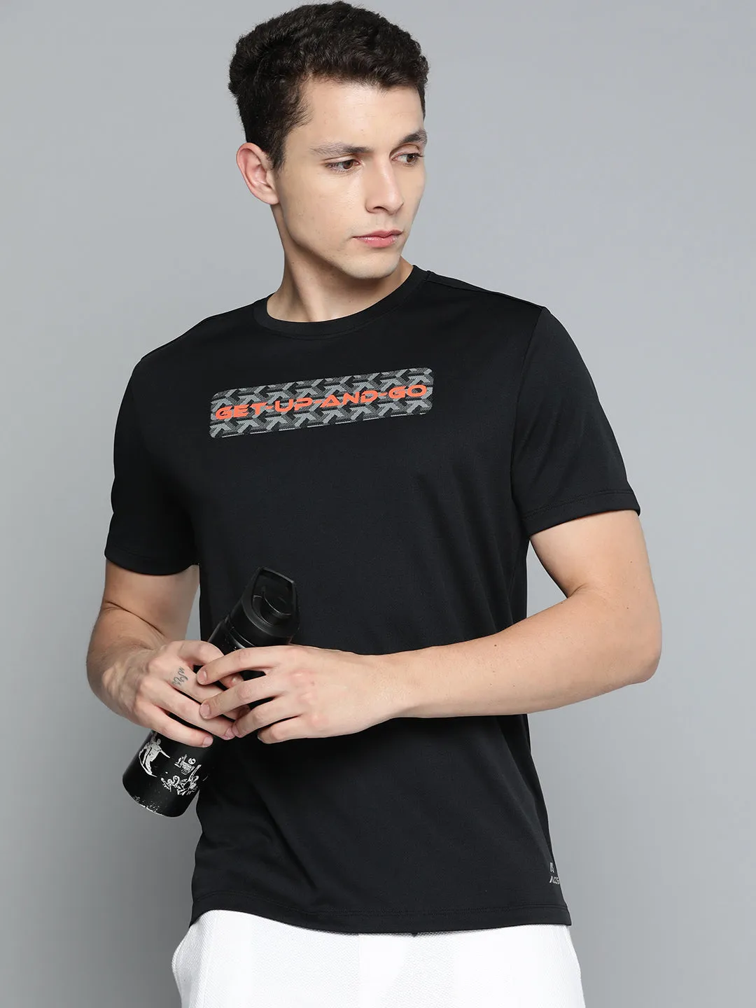 Cyber Glow Alcis Men Black Typography Printed Slim Fit T-shirt