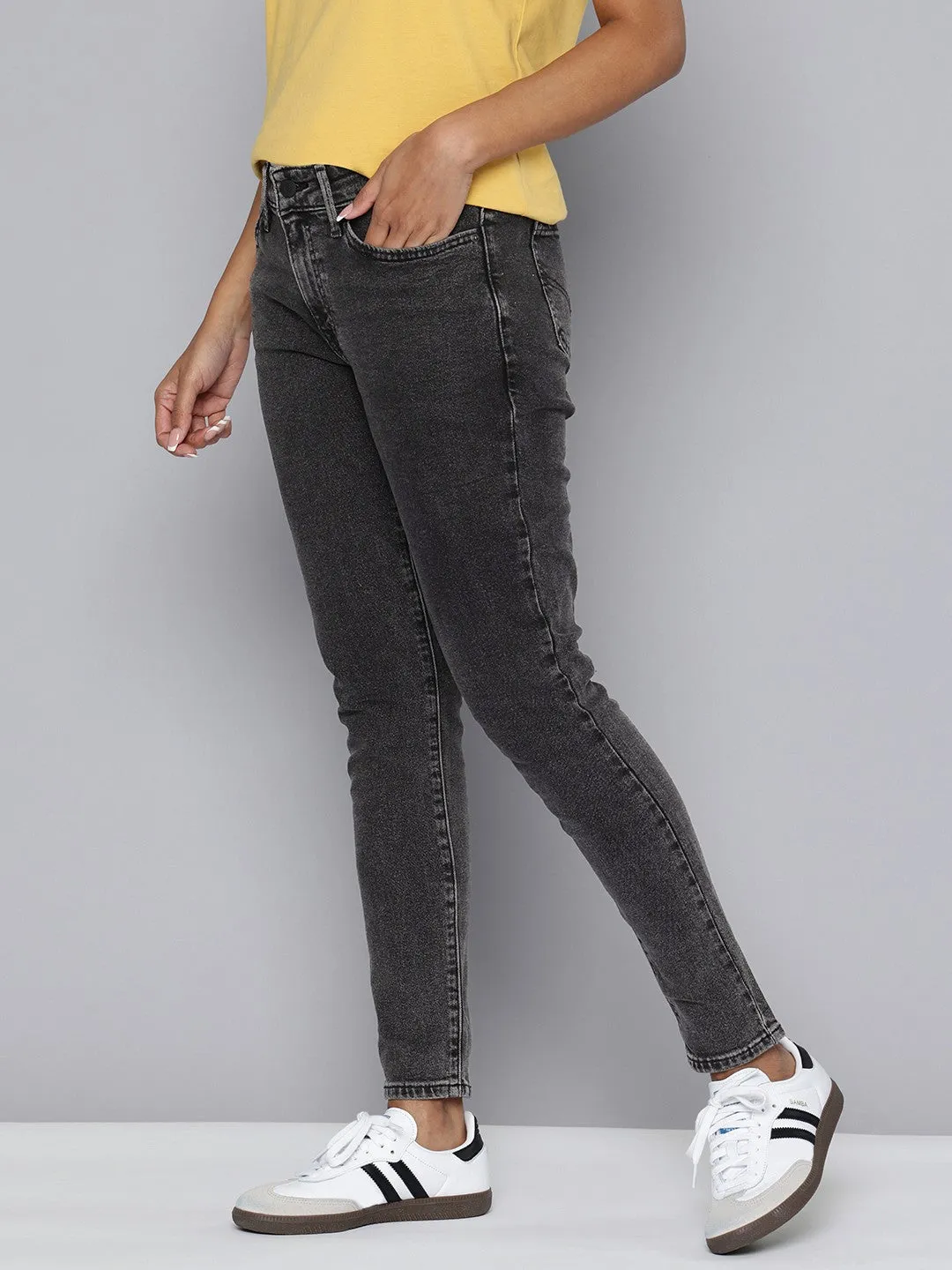 Premium Outdoor Enthusiast Outdoor Comfort Women's 711 Black Skinny Fit Mid Rise Jeans