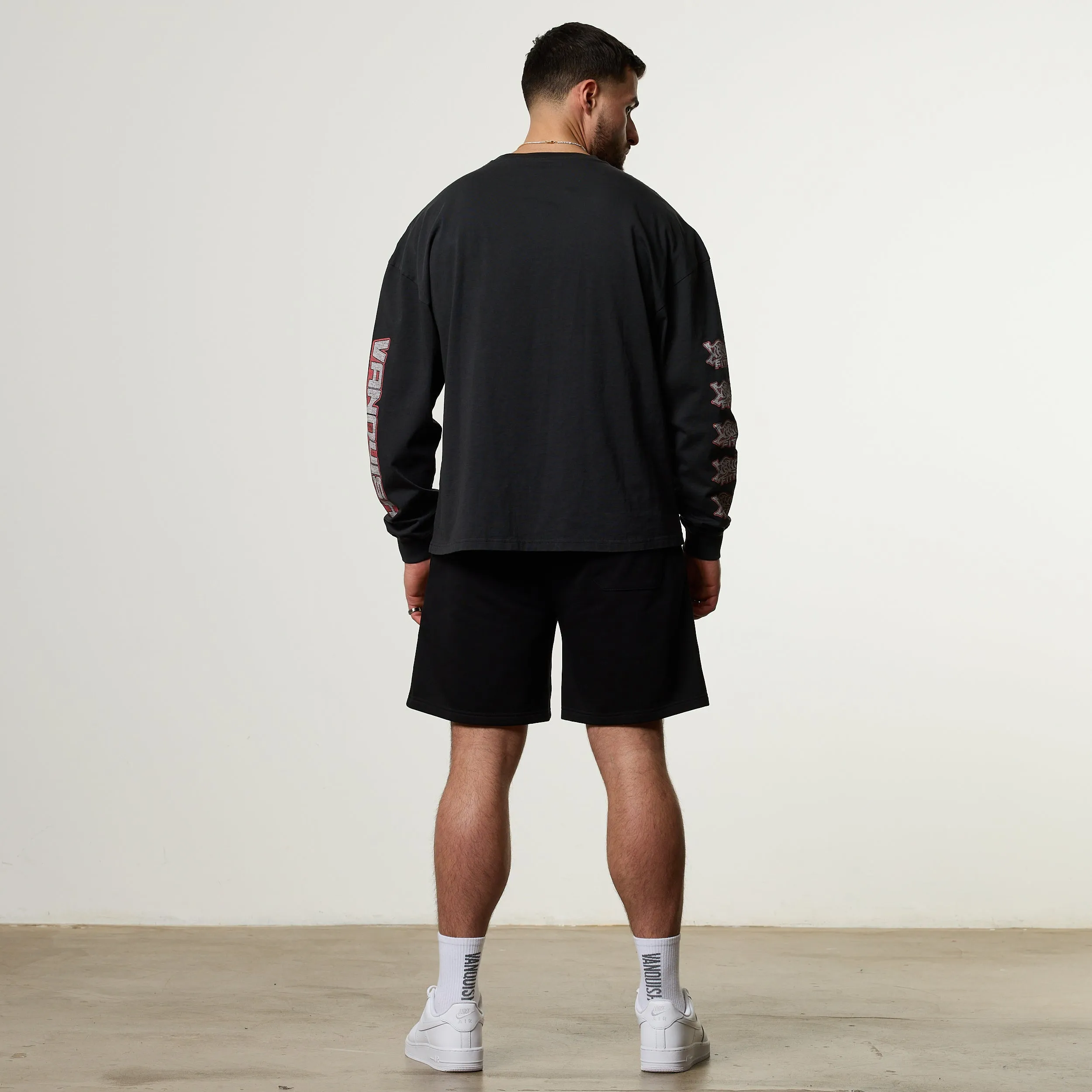 NeutralTonesCollection Bold Style Vanquish Obsidian Black Dobermann Oversized Long Sleeve Boxy T Shirt