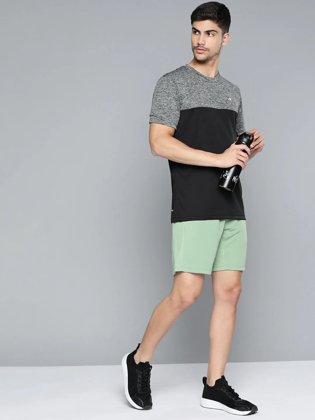 Alcis Men Colourblocked Anti Static Slim Fit Sports T-shirt Formal Tone Ski Core