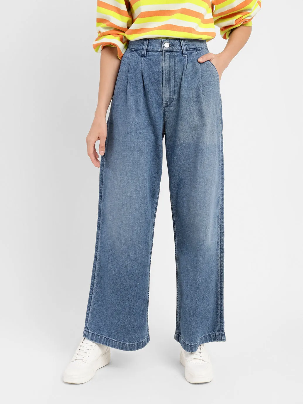 Women's Blue Wideleg Fit High Rise Jeans Vibrant Trendy Travel Outfit Chill Outfit Date Night