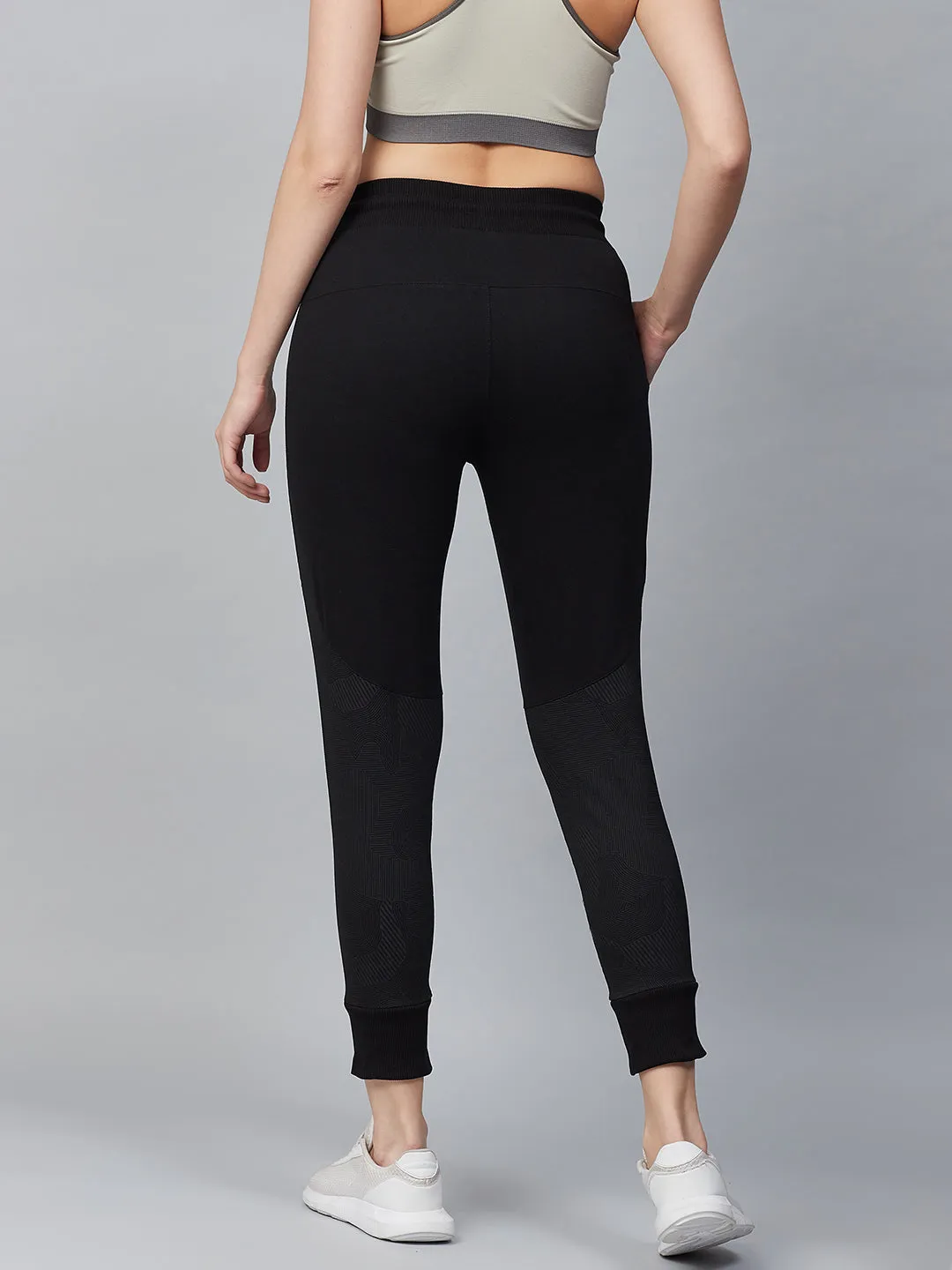 Alcis Women Black Slim Fit Solid Cropped Joggers Indoor Comfort Basic Look