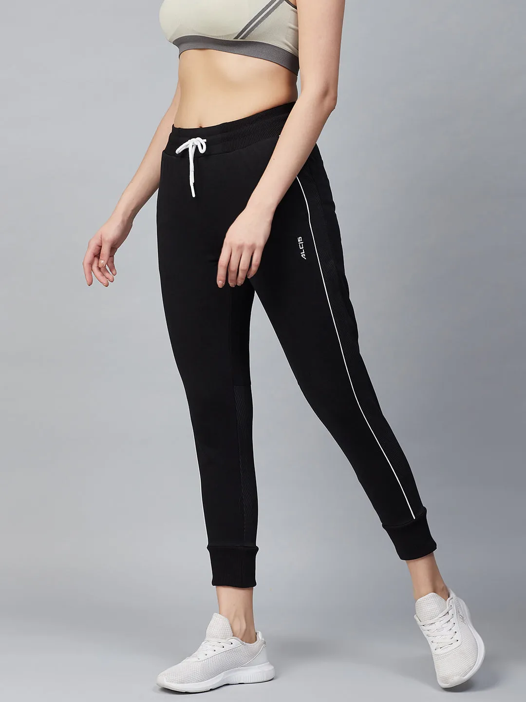 Alcis Women Black Slim Fit Solid Cropped Joggers Wrinkle Resistant