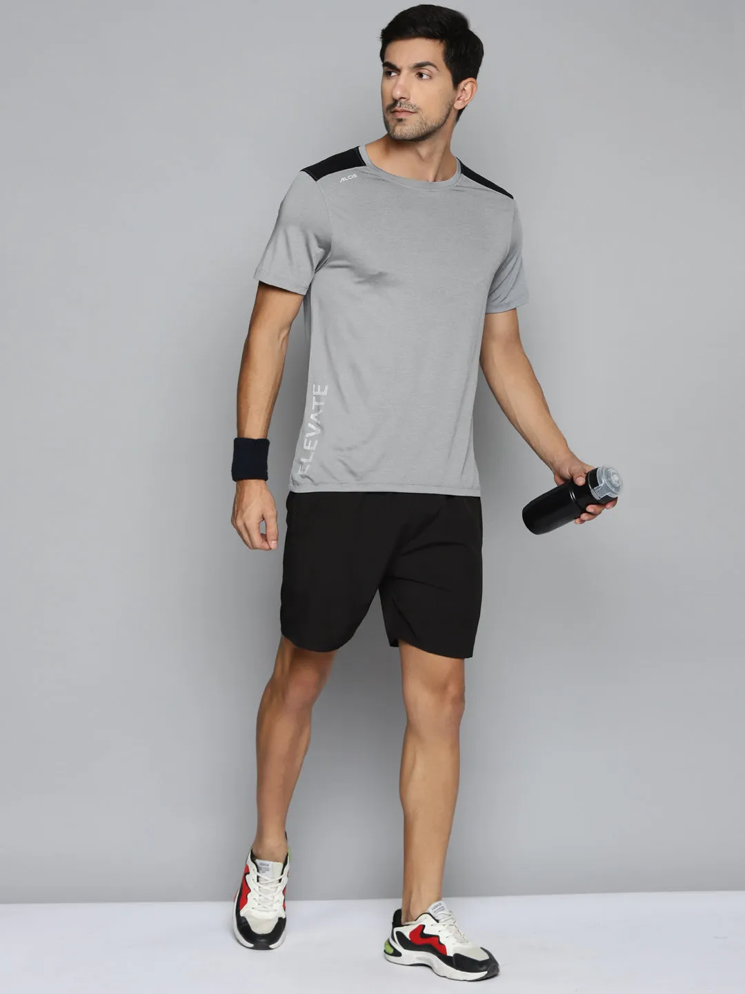 CompressionFreeCuffs ALCIS Men Charcoal & Black Colourblocked Slim Fit Running T-shirt