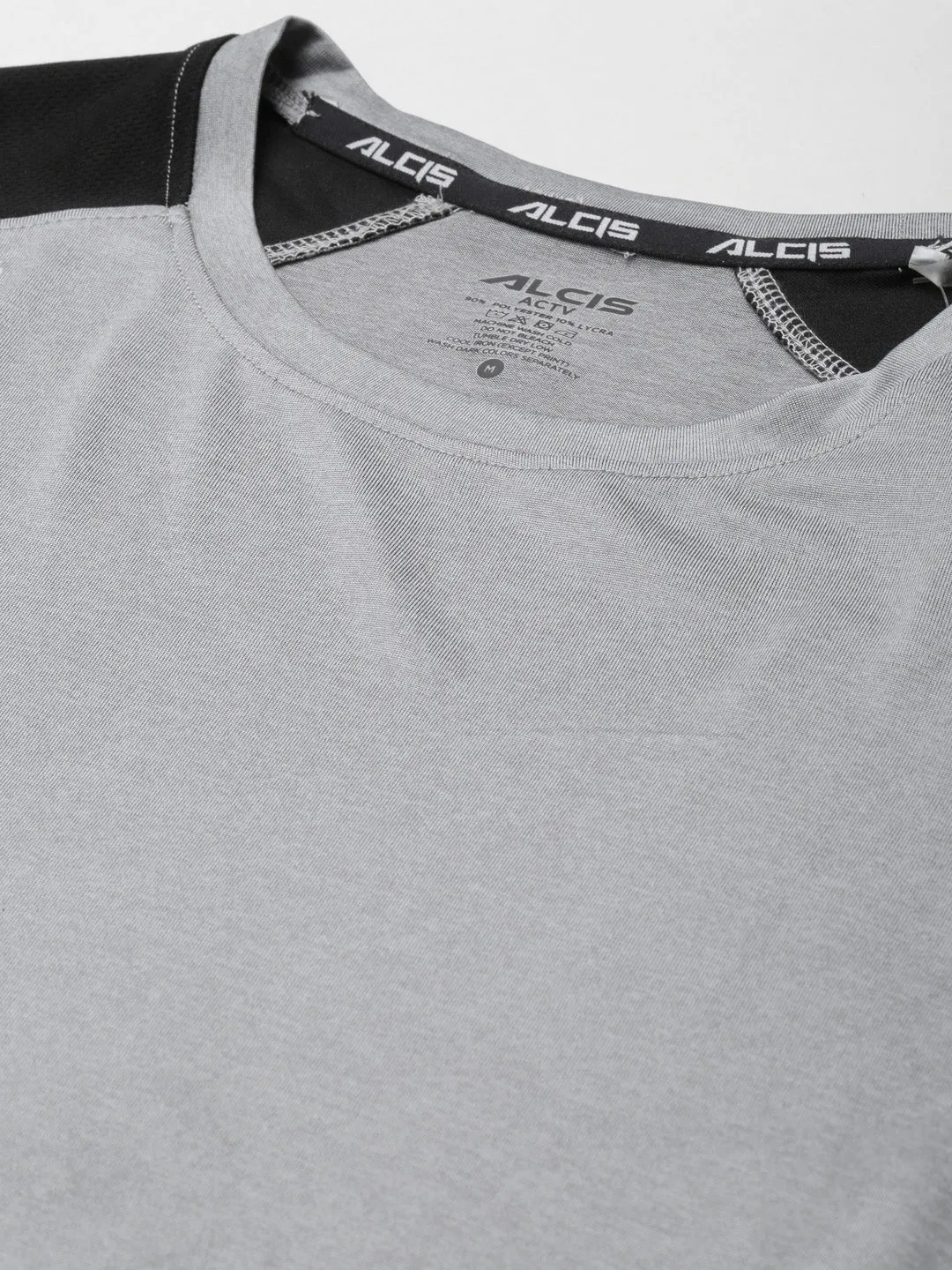 MultiPocket Design Lightweight Material ALCIS Men Charcoal & Black Colourblocked Slim Fit Running T-shirt
