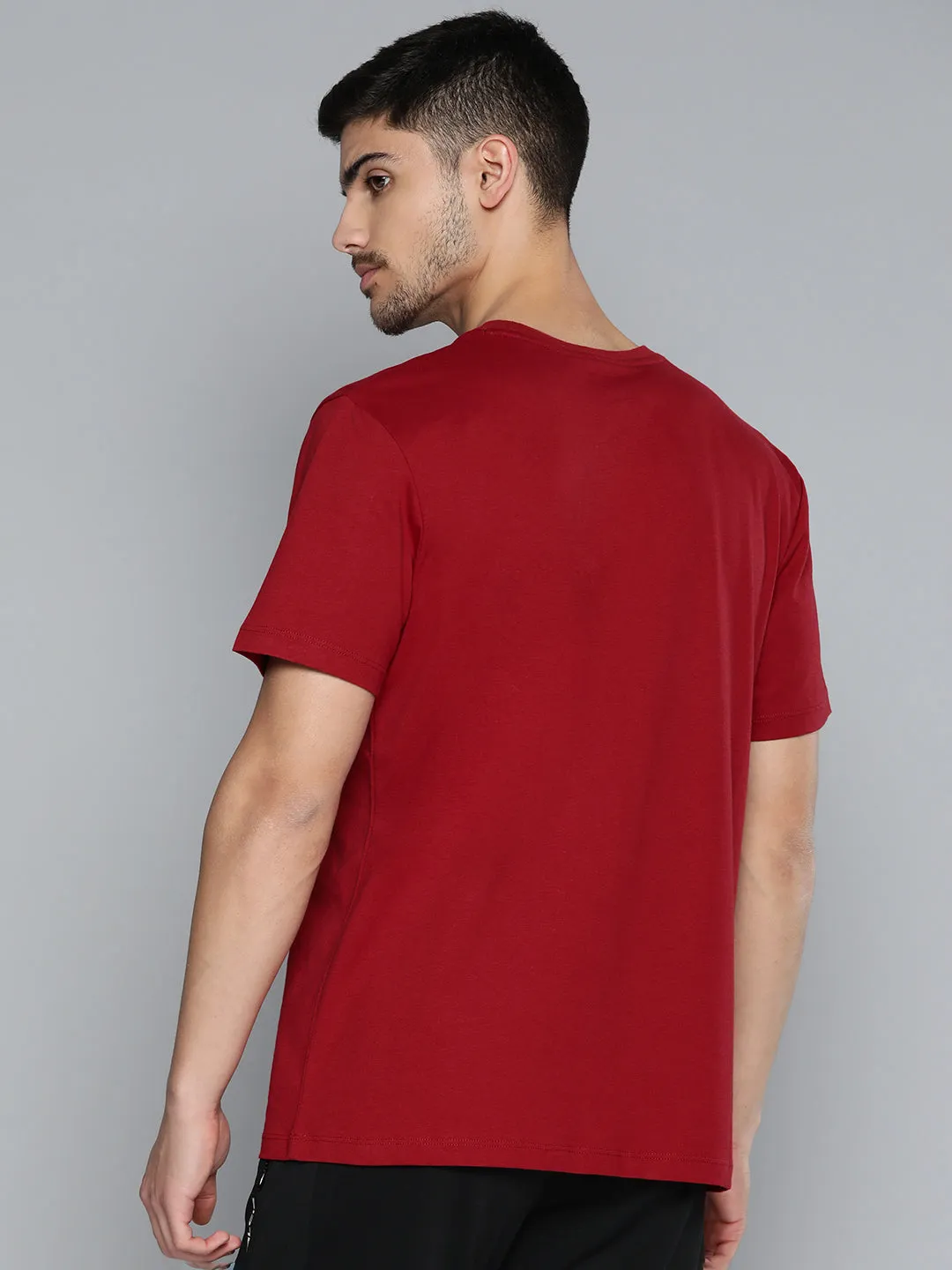 Alcis Men Typography Printed Slim Fit Sports T-shirt Noble Grace CoolingChannelFabric