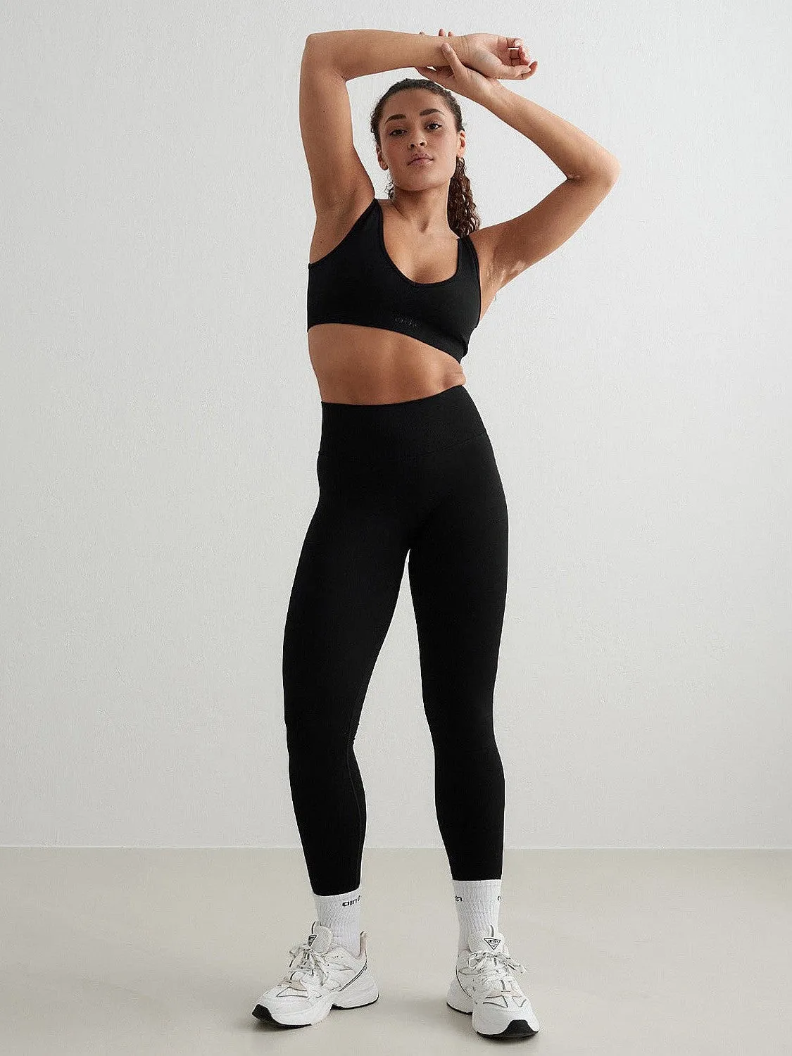 Fade Resistant Comfort Seeker Black Shape Seamless Tights