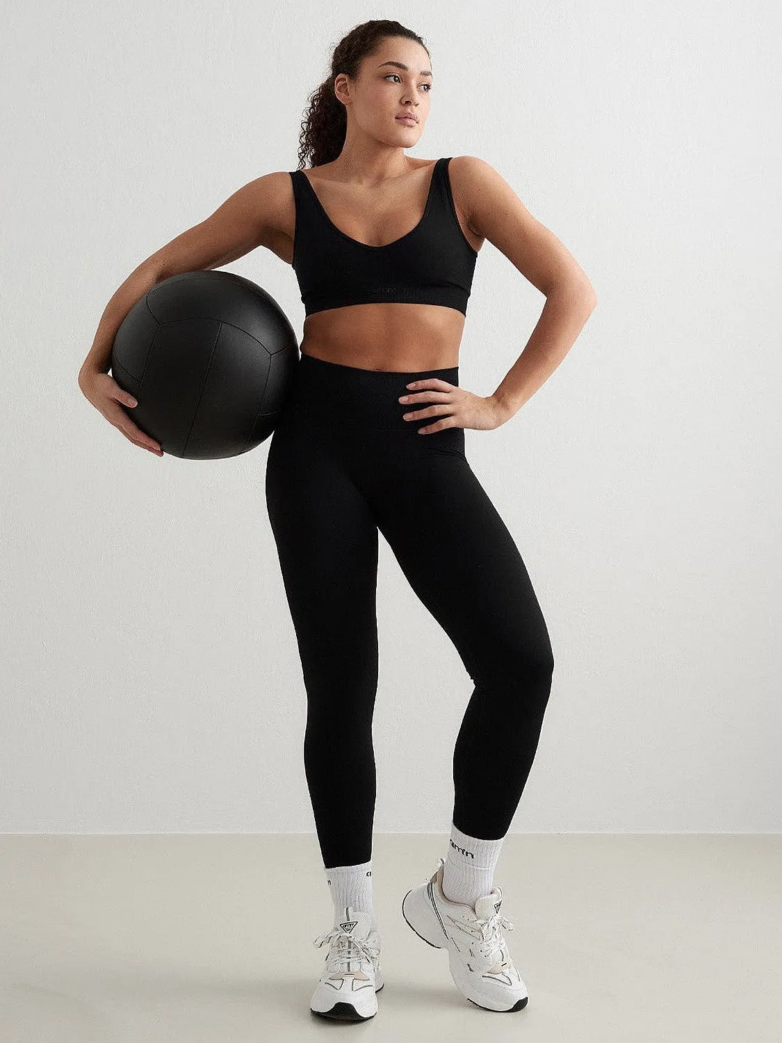 Summer Wear Anti Odor Movement Essential Black Shape Seamless Tights