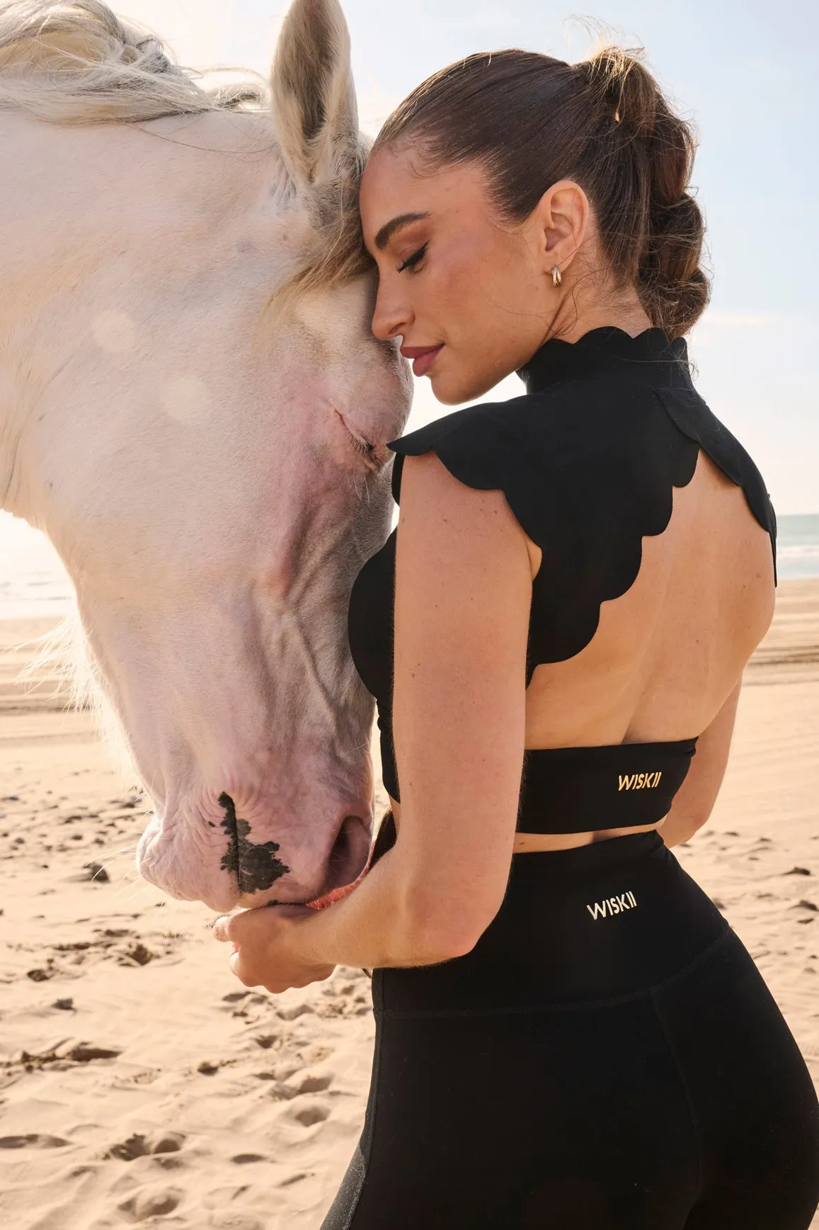 Blend Scallop Cutout Mock Neck Bra