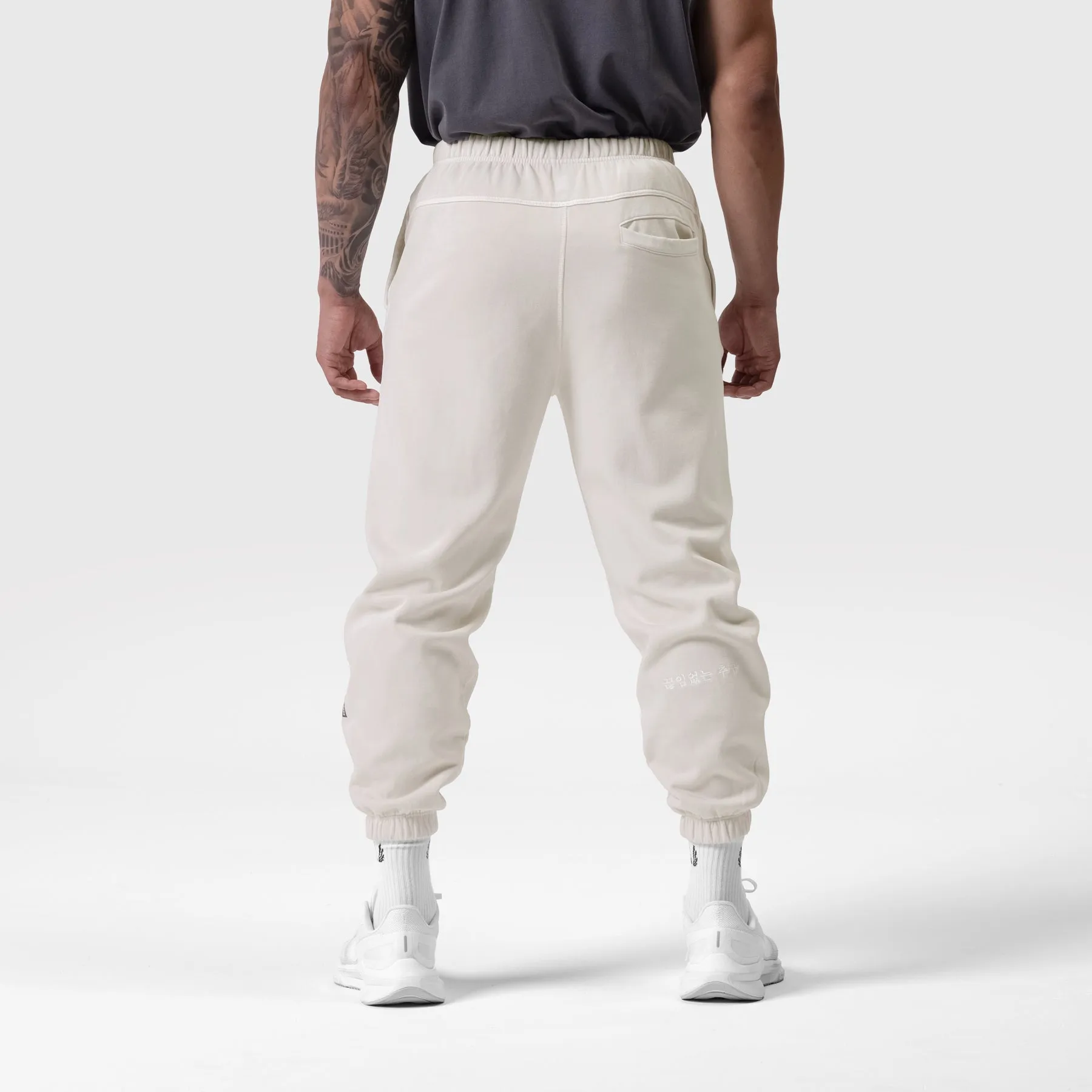 0922. Tech Essential? Sweats - Faded Stone Loose cut Lightweight Flex