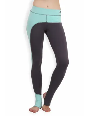 Calm Fit Trend Seeker Airport Travel Alcis Women Green Solid Legging