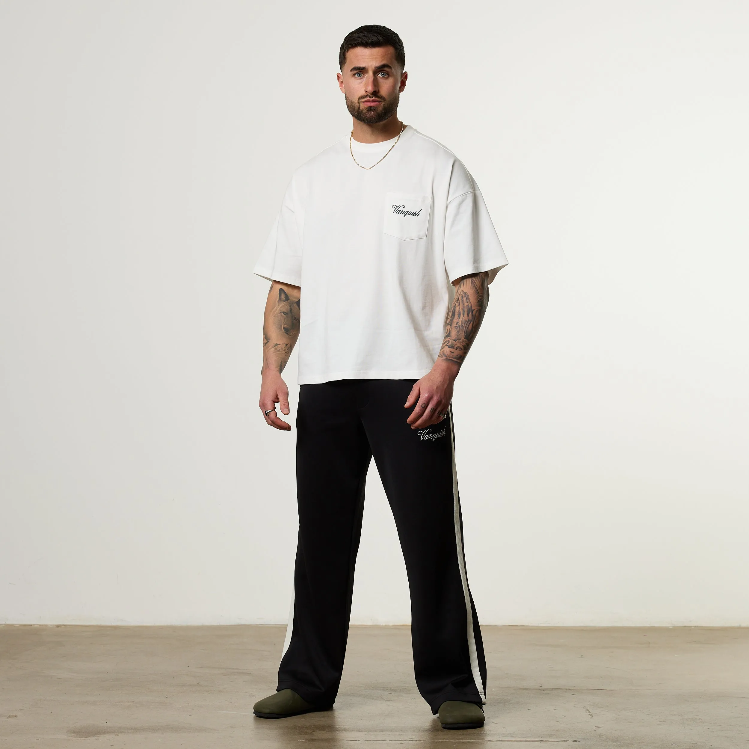 Vanquish Off Season White Oversized Boxy Pocket T Shirt Active Trend Essential Top