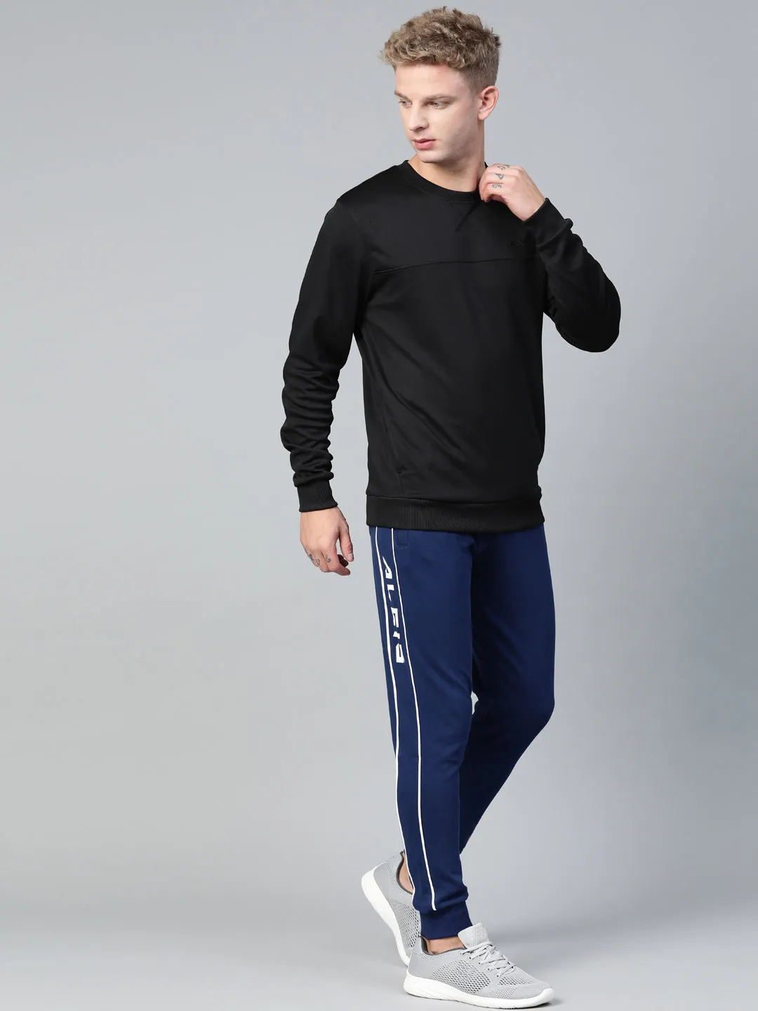 FlexibleKnees Alcis Men Navy Blue Solid Joggers with Side Striped Detail