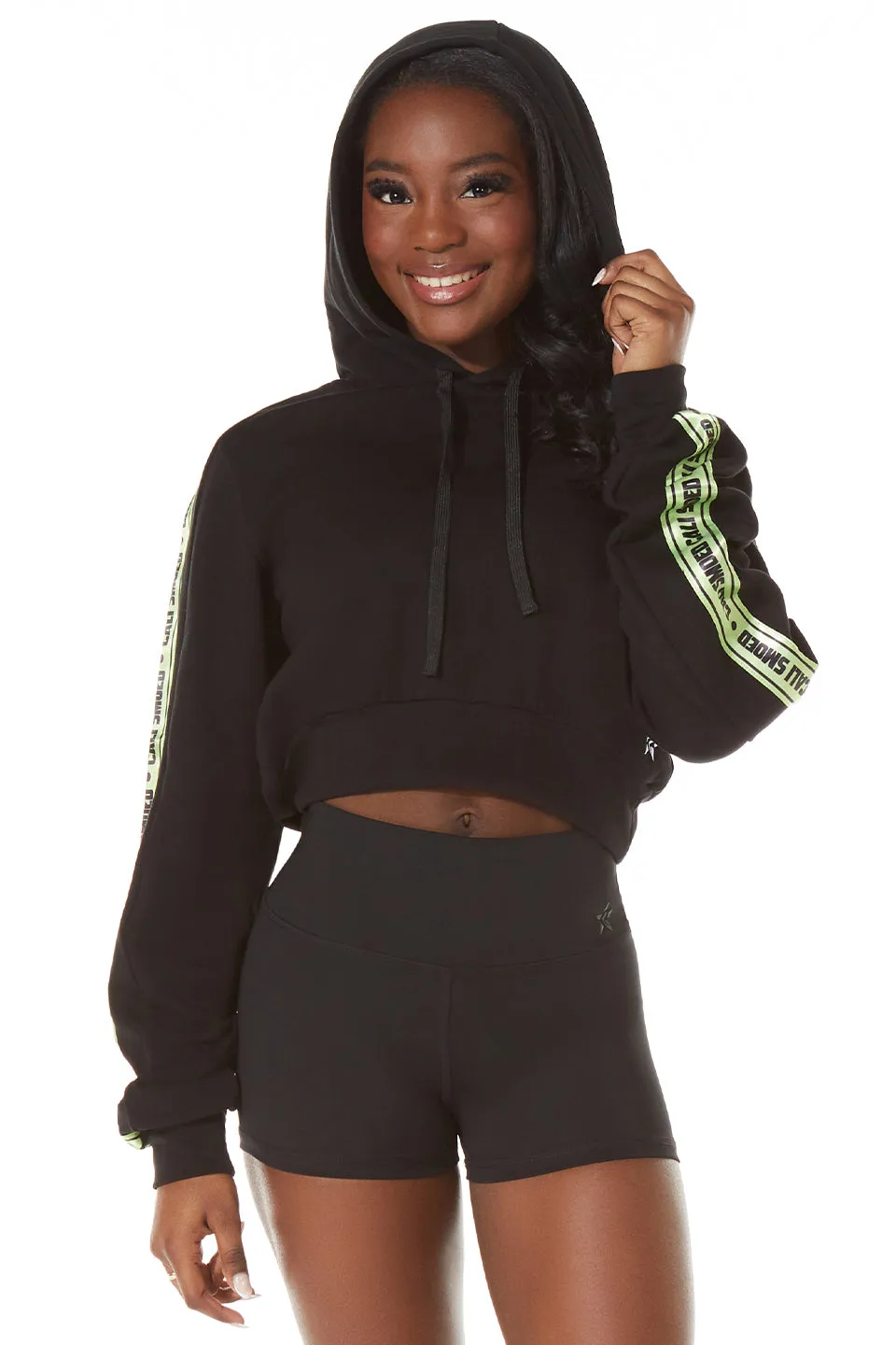 Club SMOED Cropped Hoodie in Black Icon Fit MultiPocketDesign